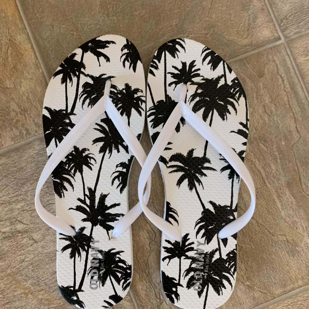 Shoes - Picture 3 of 5